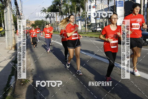 Buy your photos of the eventSantander Track & Field Run Series - Shopping Tambor on Fotop