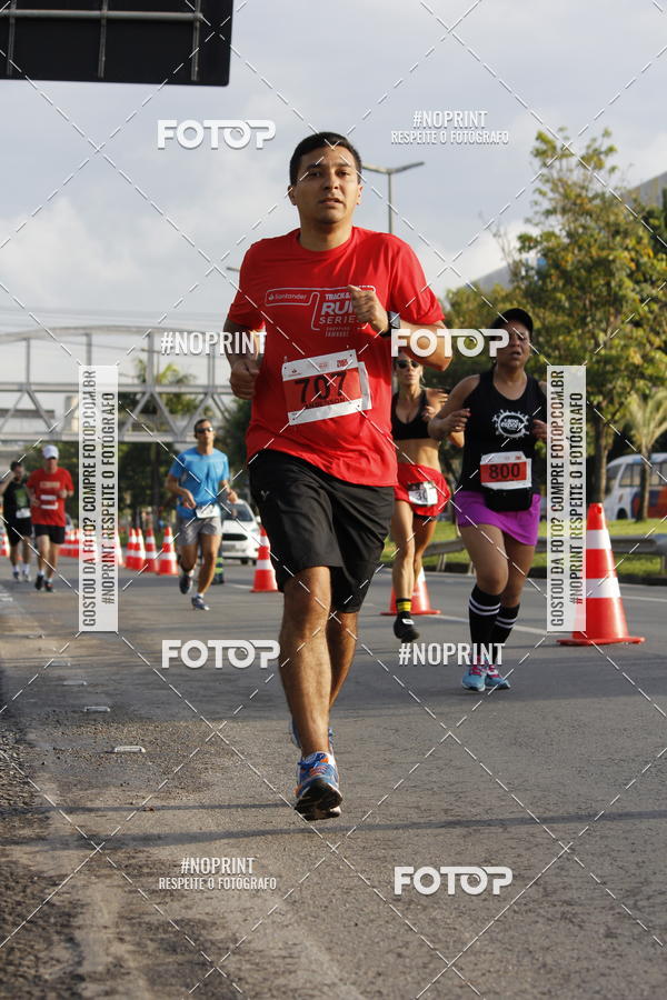 Buy your photos of the eventSantander Track & Field Run Series - Shopping Tambor on Fotop