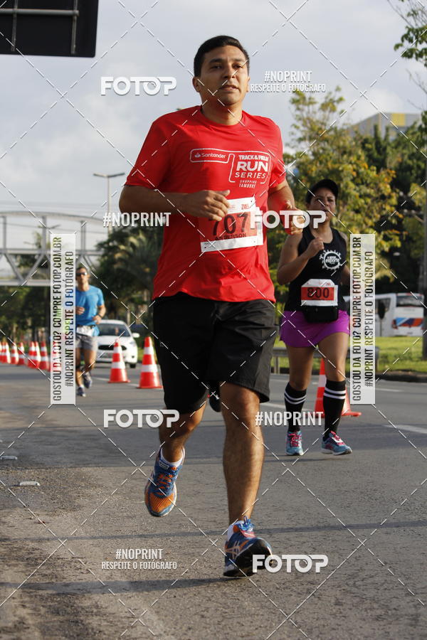 Buy your photos of the eventSantander Track & Field Run Series - Shopping Tambor on Fotop