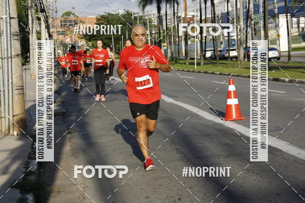 Buy your photos of the eventSantander Track & Field Run Series - Shopping Tambor on Fotop