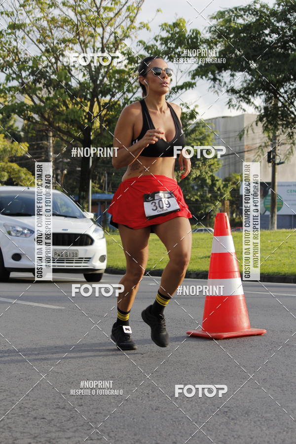 Buy your photos of the eventSantander Track & Field Run Series - Shopping Tambor on Fotop