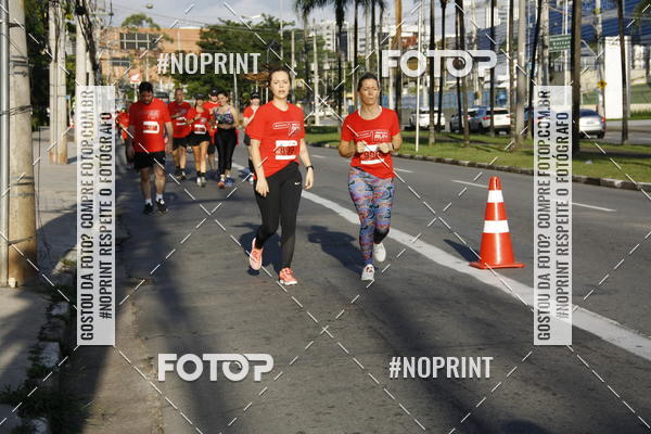 Buy your photos of the eventSantander Track & Field Run Series - Shopping Tambor on Fotop