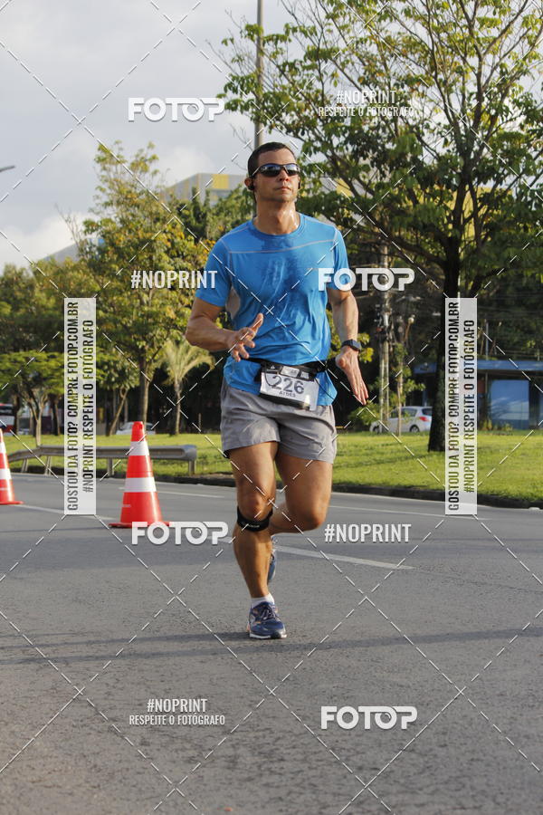 Buy your photos of the eventSantander Track & Field Run Series - Shopping Tambor on Fotop