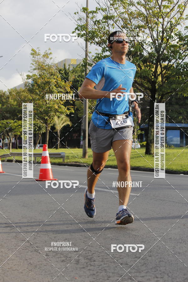 Buy your photos of the eventSantander Track & Field Run Series - Shopping Tambor on Fotop