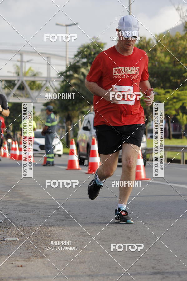 Buy your photos of the eventSantander Track & Field Run Series - Shopping Tambor on Fotop