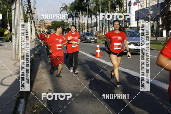 Buy your photos of the eventSantander Track & Field Run Series - Shopping Tambor on Fotop