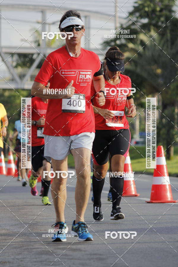 Buy your photos of the eventSantander Track & Field Run Series - Shopping Tambor on Fotop