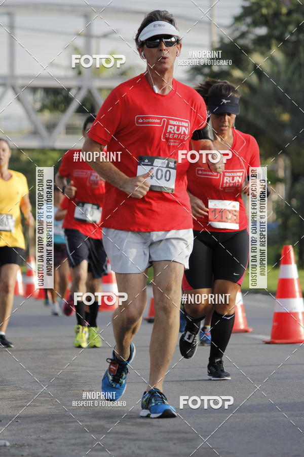 Buy your photos of the eventSantander Track & Field Run Series - Shopping Tambor on Fotop