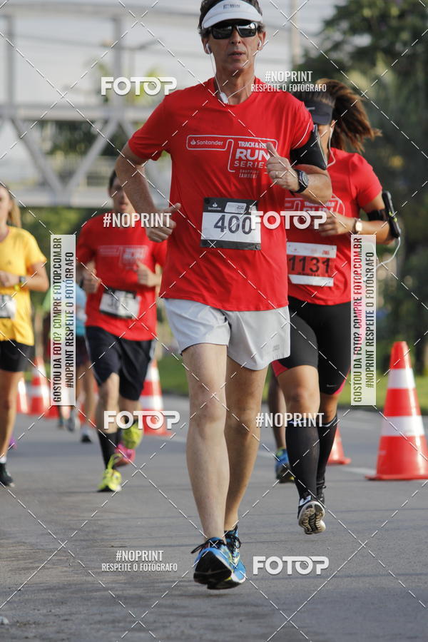 Buy your photos of the eventSantander Track & Field Run Series - Shopping Tambor on Fotop