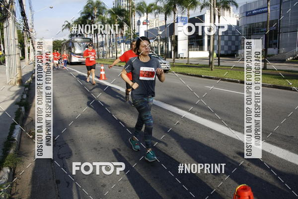 Buy your photos of the eventSantander Track & Field Run Series - Shopping Tambor on Fotop