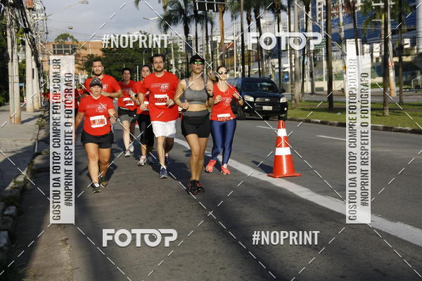 Buy your photos of the eventSantander Track & Field Run Series - Shopping Tambor on Fotop