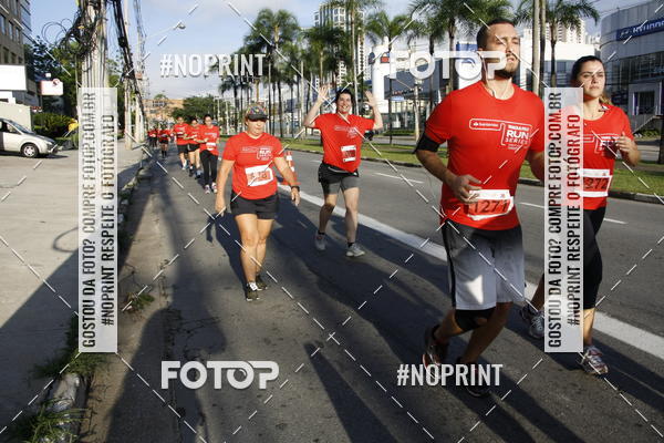 Buy your photos of the eventSantander Track & Field Run Series - Shopping Tambor on Fotop