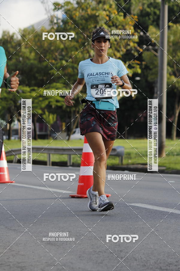 Buy your photos of the eventSantander Track & Field Run Series - Shopping Tambor on Fotop