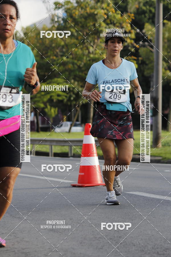 Buy your photos of the eventSantander Track & Field Run Series - Shopping Tambor on Fotop