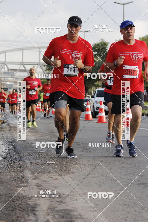 Buy your photos of the eventSantander Track & Field Run Series - Shopping Tambor on Fotop