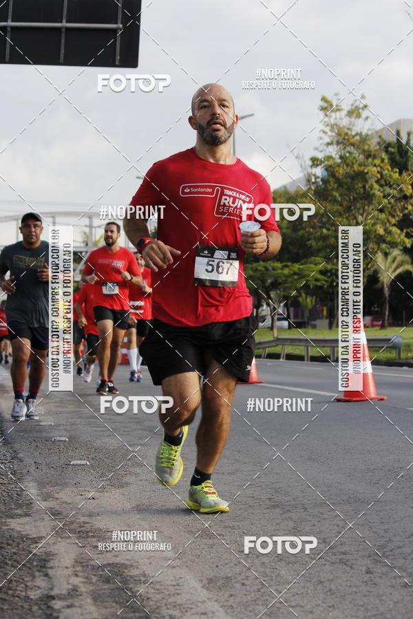 Buy your photos of the eventSantander Track & Field Run Series - Shopping Tambor on Fotop