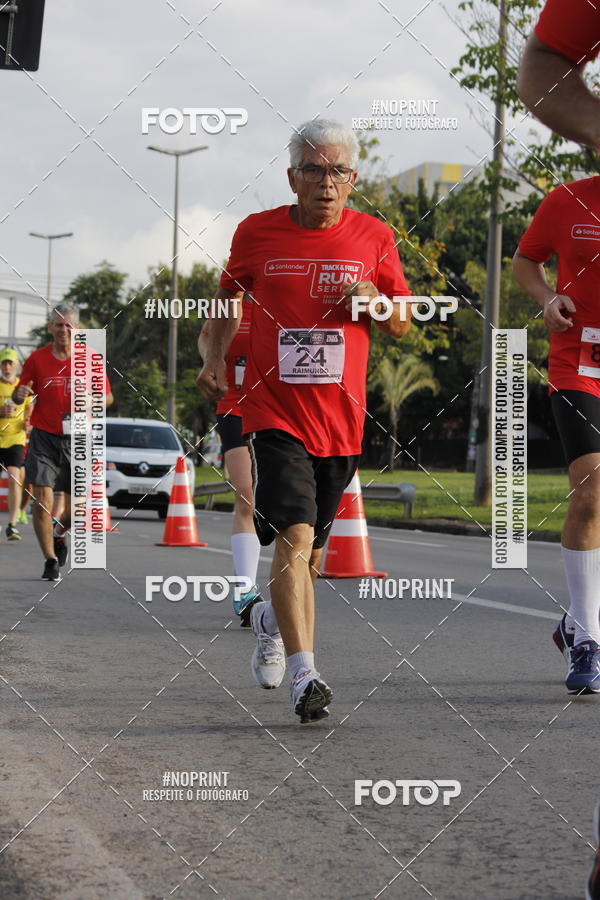 Buy your photos of the eventSantander Track & Field Run Series - Shopping Tambor on Fotop