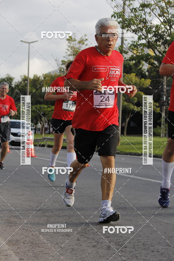Buy your photos of the eventSantander Track & Field Run Series - Shopping Tambor on Fotop