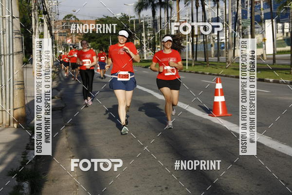 Buy your photos of the eventSantander Track & Field Run Series - Shopping Tambor on Fotop