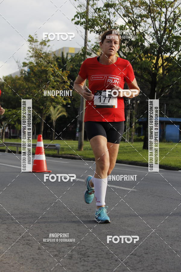 Buy your photos of the eventSantander Track & Field Run Series - Shopping Tambor on Fotop