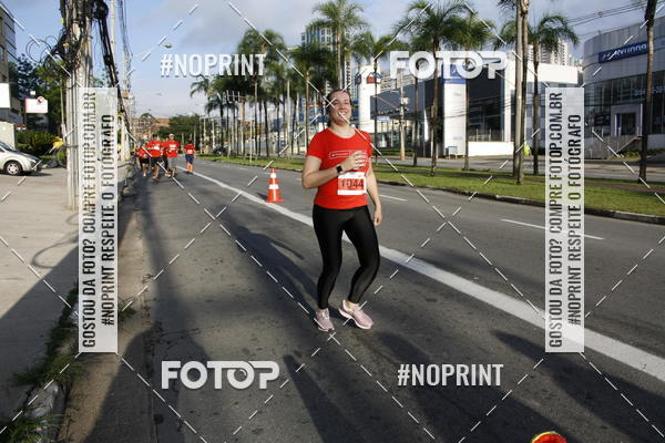 Buy your photos of the eventSantander Track & Field Run Series - Shopping Tambor on Fotop