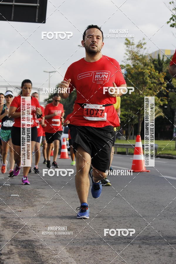 Buy your photos of the eventSantander Track & Field Run Series - Shopping Tambor on Fotop