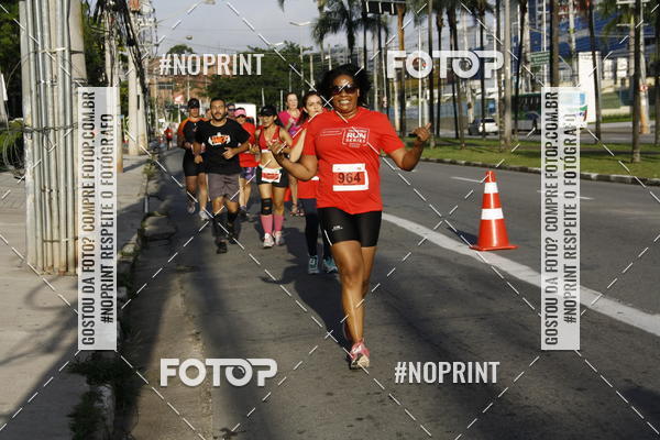 Buy your photos of the eventSantander Track & Field Run Series - Shopping Tambor on Fotop