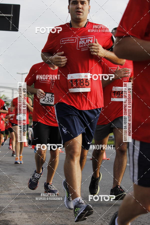 Buy your photos of the eventSantander Track & Field Run Series - Shopping Tambor on Fotop