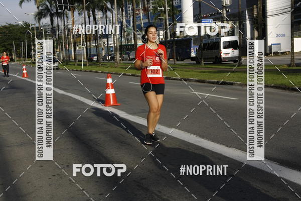Buy your photos of the eventSantander Track & Field Run Series - Shopping Tambor on Fotop