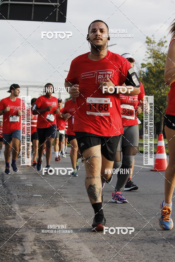 Buy your photos of the eventSantander Track & Field Run Series - Shopping Tambor on Fotop