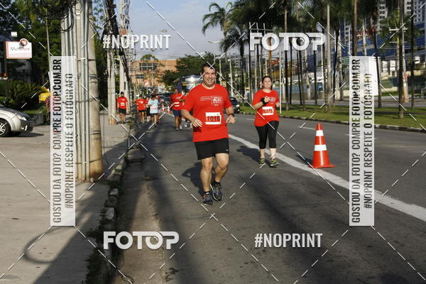 Buy your photos of the eventSantander Track & Field Run Series - Shopping Tambor on Fotop