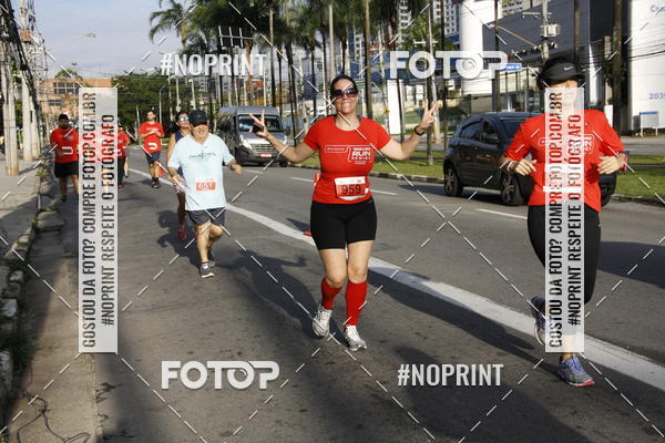 Buy your photos of the eventSantander Track & Field Run Series - Shopping Tambor on Fotop