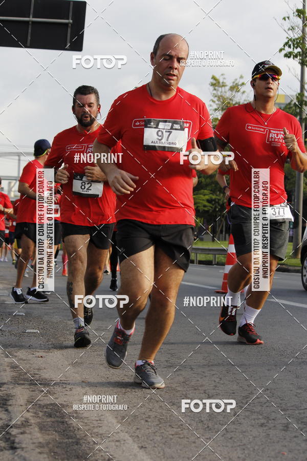 Buy your photos of the eventSantander Track & Field Run Series - Shopping Tambor on Fotop