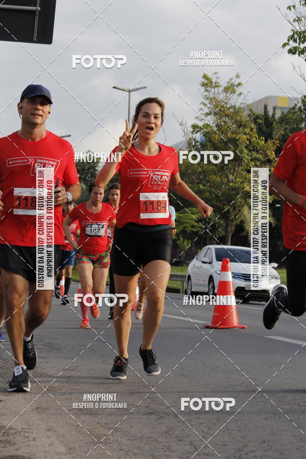 Buy your photos of the eventSantander Track & Field Run Series - Shopping Tambor on Fotop