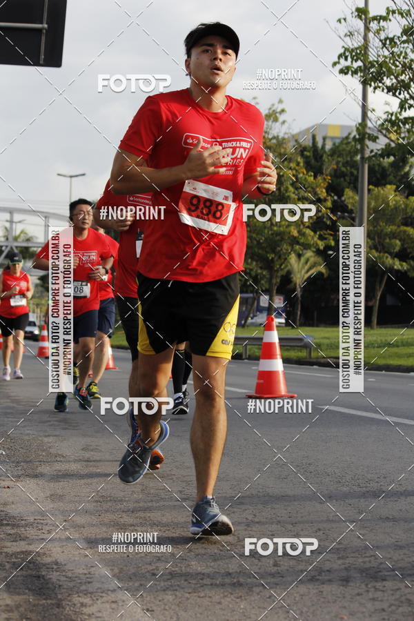 Buy your photos of the eventSantander Track & Field Run Series - Shopping Tambor on Fotop