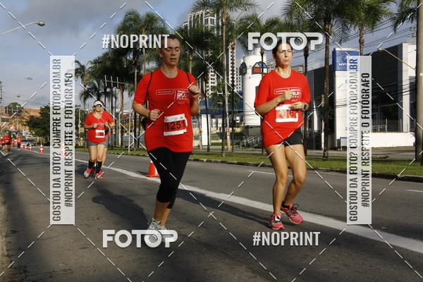 Buy your photos of the eventSantander Track & Field Run Series - Shopping Tambor on Fotop