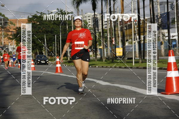 Buy your photos of the eventSantander Track & Field Run Series - Shopping Tambor on Fotop