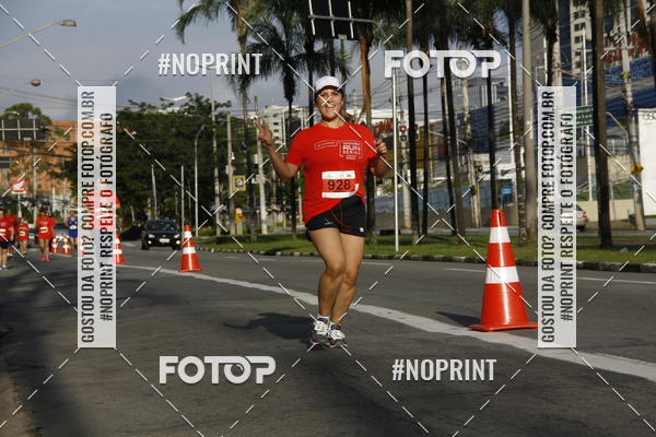 Buy your photos of the eventSantander Track & Field Run Series - Shopping Tambor on Fotop