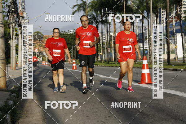Buy your photos of the eventSantander Track & Field Run Series - Shopping Tambor on Fotop