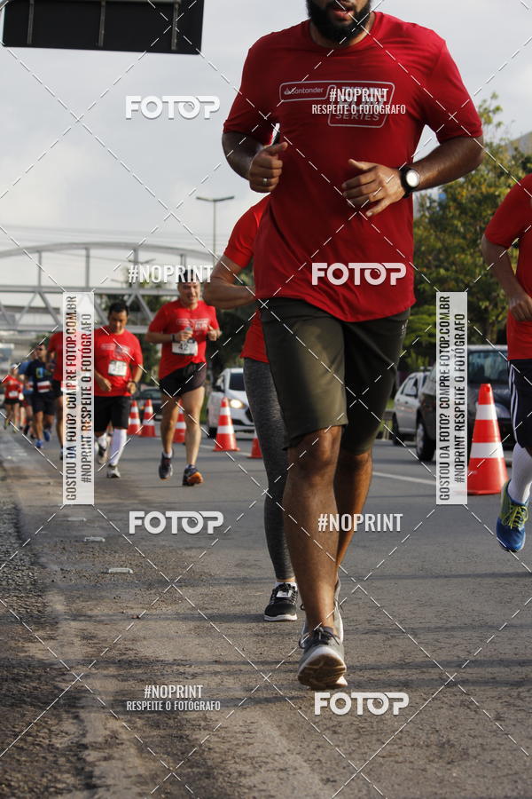 Buy your photos of the eventSantander Track & Field Run Series - Shopping Tambor on Fotop