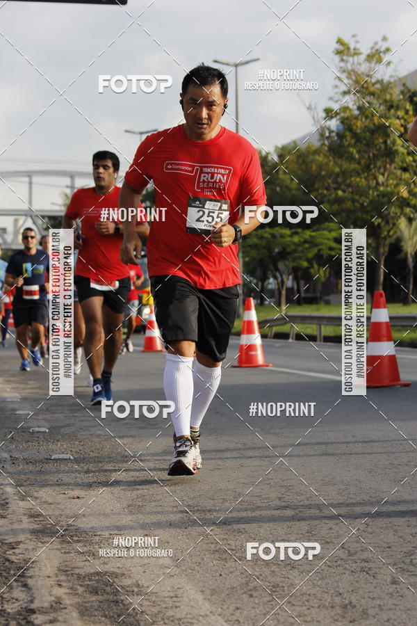 Buy your photos of the eventSantander Track & Field Run Series - Shopping Tambor on Fotop