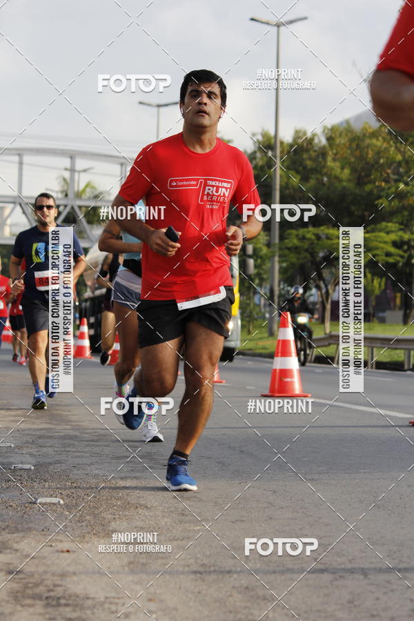 Buy your photos of the eventSantander Track & Field Run Series - Shopping Tambor on Fotop