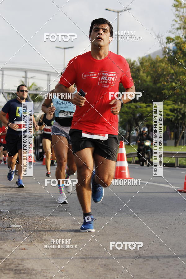 Buy your photos of the eventSantander Track & Field Run Series - Shopping Tambor on Fotop