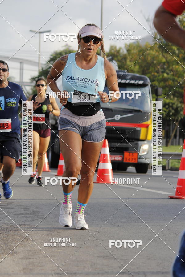 Buy your photos of the eventSantander Track & Field Run Series - Shopping Tambor on Fotop