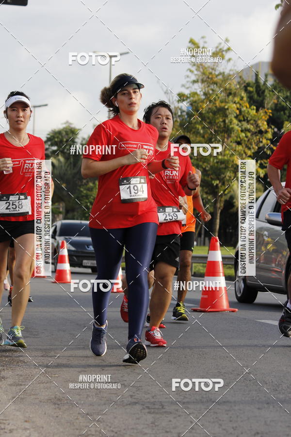 Buy your photos of the eventSantander Track & Field Run Series - Shopping Tambor on Fotop