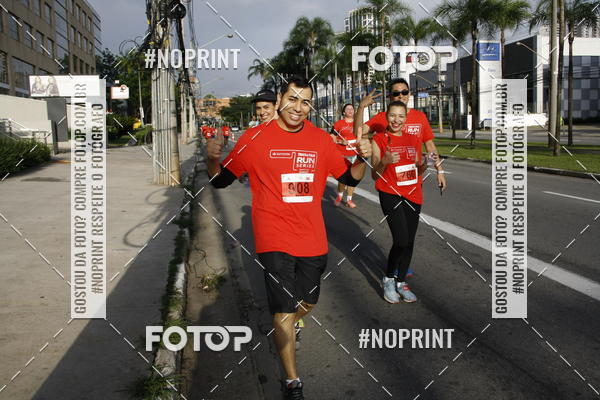 Buy your photos of the eventSantander Track & Field Run Series - Shopping Tambor on Fotop