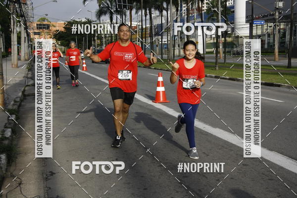 Buy your photos of the eventSantander Track & Field Run Series - Shopping Tambor on Fotop