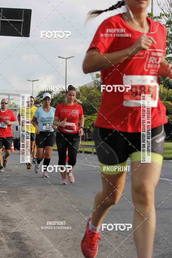 Buy your photos of the eventSantander Track & Field Run Series - Shopping Tambor on Fotop