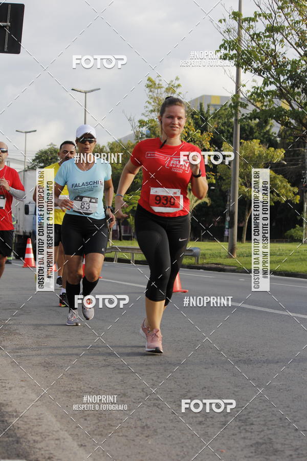 Buy your photos of the eventSantander Track & Field Run Series - Shopping Tambor on Fotop
