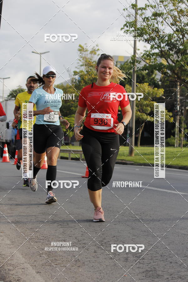 Buy your photos of the eventSantander Track & Field Run Series - Shopping Tambor on Fotop
